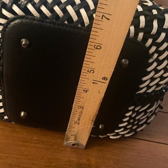 Black and White Woven Faux Leather Handbag - Picture 15 of 15
